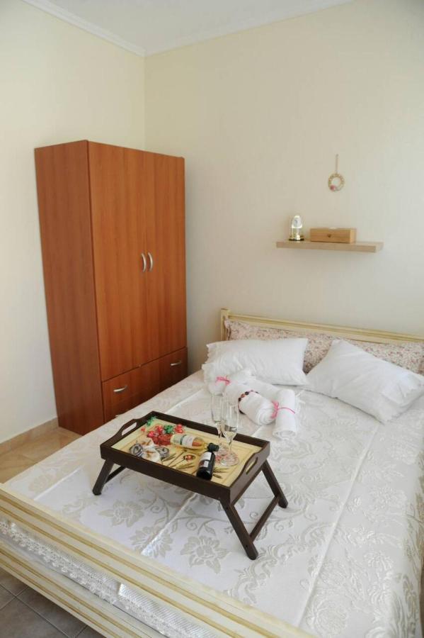 M&T Apartment Kavala Exterior photo